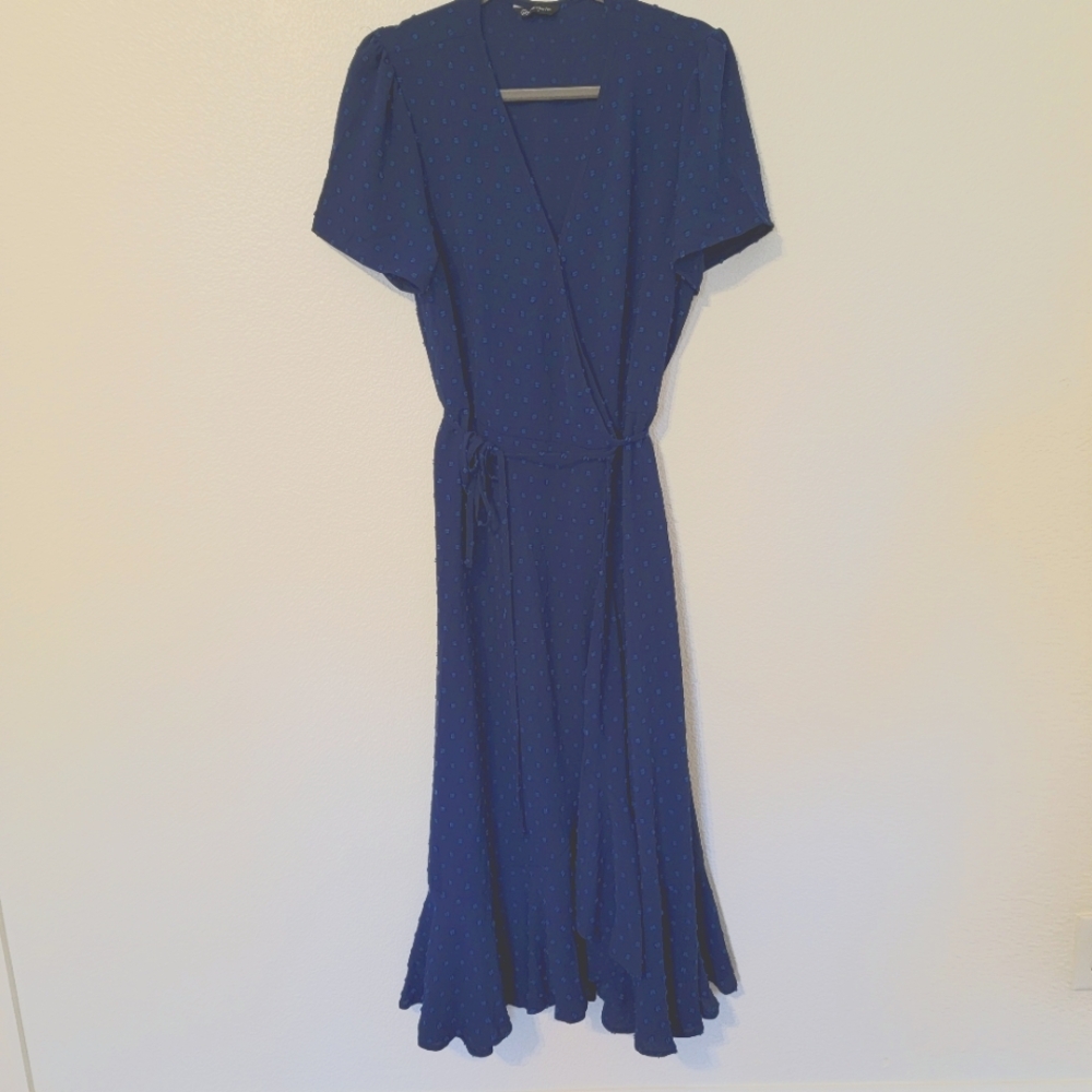 Pretty Garden Shirt Sleeve Blue Wrap Midi Dress. Sz L